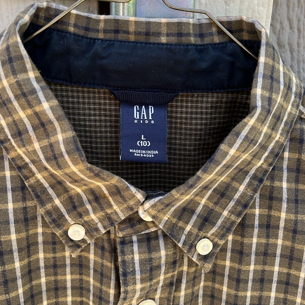 Fully lined olive plaid shirt